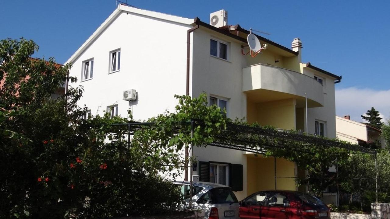 Okrug Gornji 32